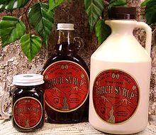 https://upload.wikimedia.org/wikipedia/commons/thumb/b/b8/birchsyrup.jpg/220px-birchsyrup.jpg